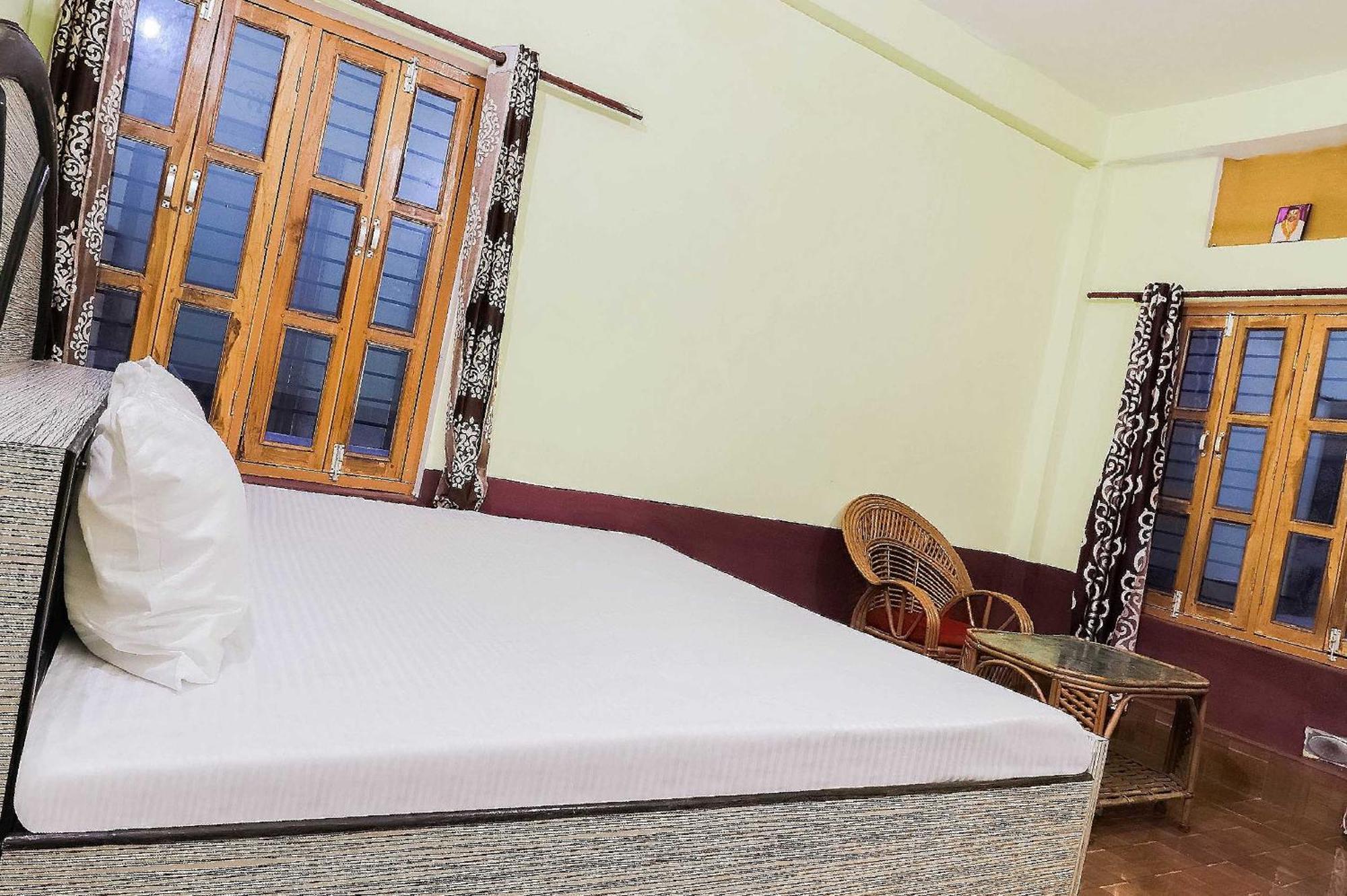 Hotel O Jyotish House Ayodhya Екстериор снимка