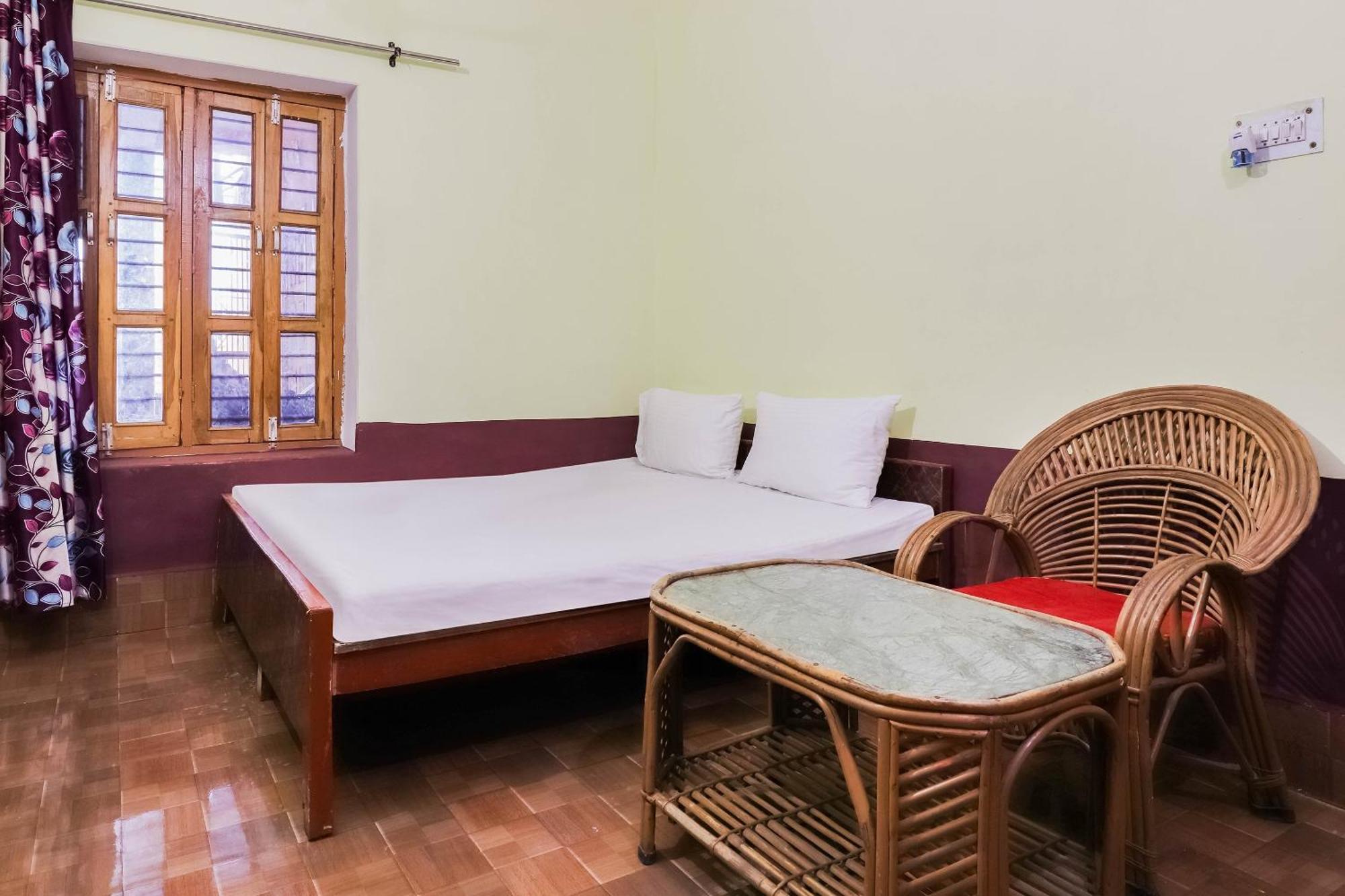 Hotel O Jyotish House Ayodhya Екстериор снимка